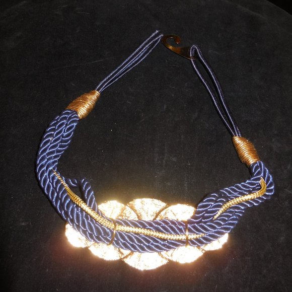 Medallion and Rope Navy and Gold women’s belt 28" small - Picture 2 of 2